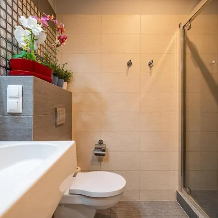 Art Nad Olawa Aparthotel 3*